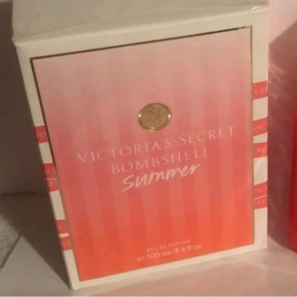NWT Victoria’s Secret Bombshell Summer 3.4 oz.  Sells for $129 online.  Retired - Picture 4 of 6